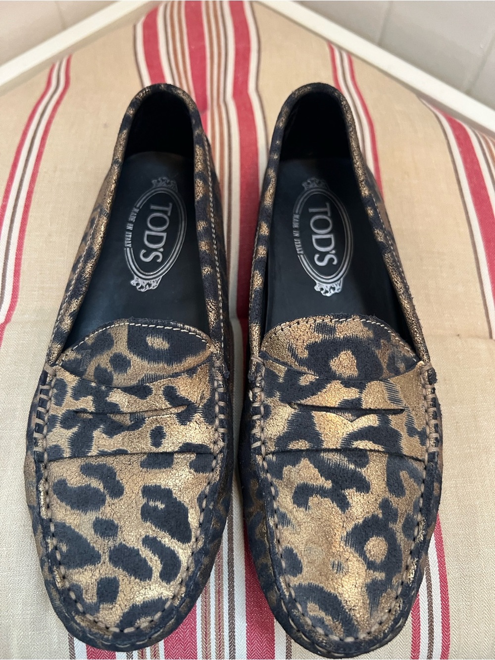 Tod’s Women’s Metallic Leopard Print Loafers Driving Shoes Size 36.5 Italy
